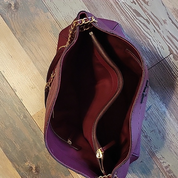 TORY BURCH Imperial Garnet McGraw Chain Slouchy Shoulder Tote - Picture 10 of 13